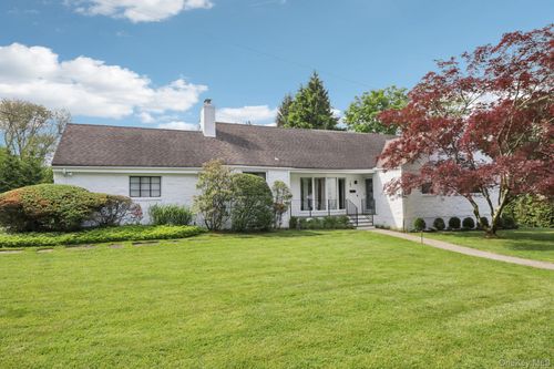 187 Thornbury Rd E, Scarsdale, NY, 10583-6636 | Card Image