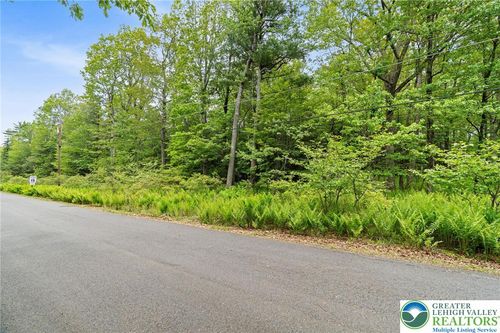 683 Wild Creek Dr, Jim Thorpe, PA, 18229 | Card Image