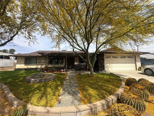 2756 Jefferson St, Rialto, CA, 92376 | Card Image