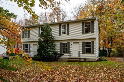 a-125 Sullivan St, Berwick, ME, 03901-2934 | Card Image