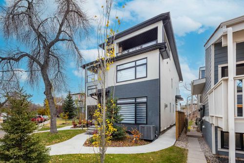 2-2635 1 1 Ave Nw, Calgary, AB, T2N0C5 | Card Image