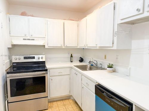 apt-204-4043 Nw 16th St, Lauderhill, FL, 33313-5827 | Card Image