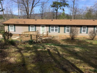 1027 Old Wagon Road, House other with 3 bedrooms, 2 bathrooms and null parking in King NC | Image 3