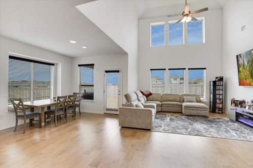 422 Biscayne Bay Bnd, Kyle, TX, 78640-3160 | Card Image