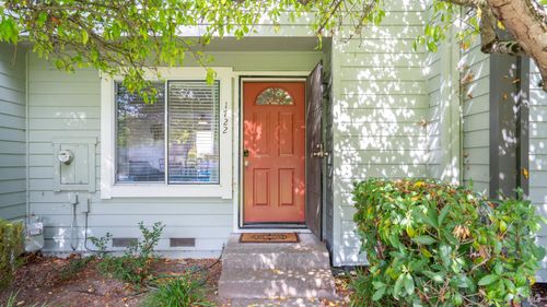1722 Oldfield Way, Santa Rosa, CA, 95401-8433 | Card Image