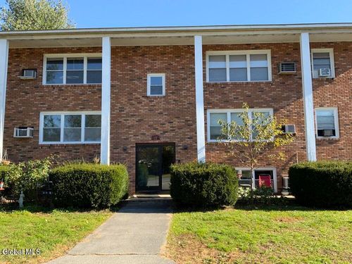 15e-15 Ashdown Road, Clifton Park, NY, 12019 | Card Image