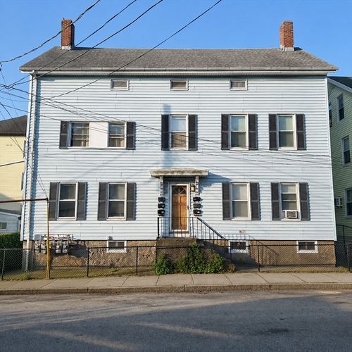 3e-23 Brow St, Fall River, MA, 02721-2958 | Card Image