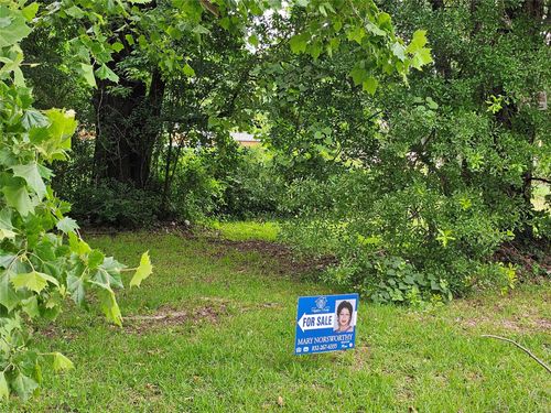 7423 Sundown2 Drive, Houston, TX, 77028 | Card Image
