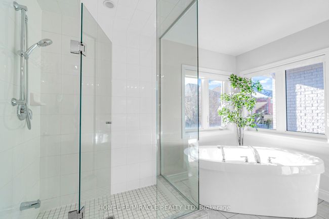 49 Lavallee Cres, House other with 6 bedrooms, 5 bathrooms and 4 parking in Brampton ON | Image 23