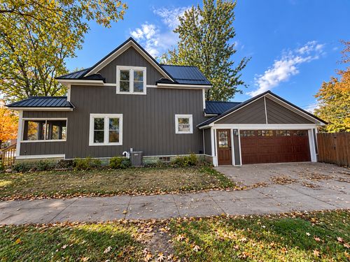 603 1st St Sw, Wadena, MN, 56482-1703 | Card Image