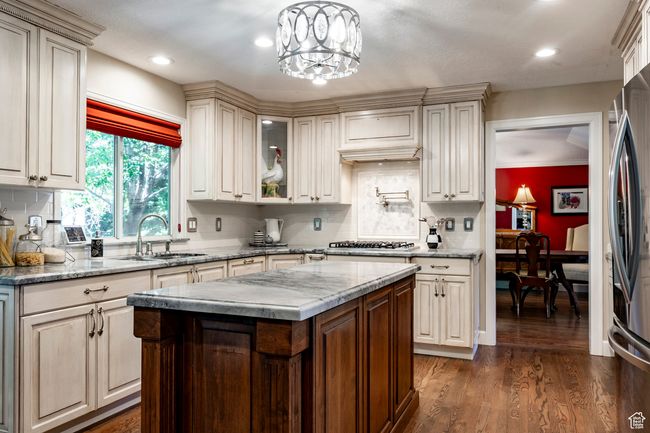 19 Snowstar Ln, House other with 5 bedrooms, 5 bathrooms and 9 parking in Sandy UT | Image 8