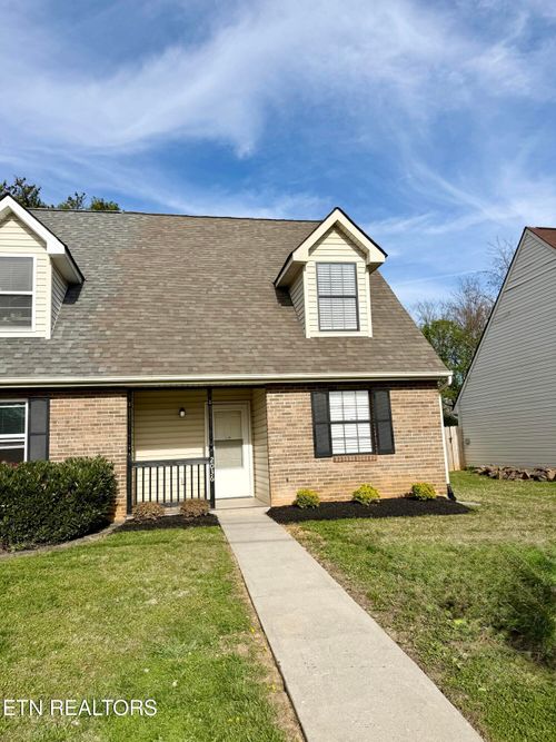 2036 Countryhill Ln, Knoxville, TN, 37923-1334 | Card Image