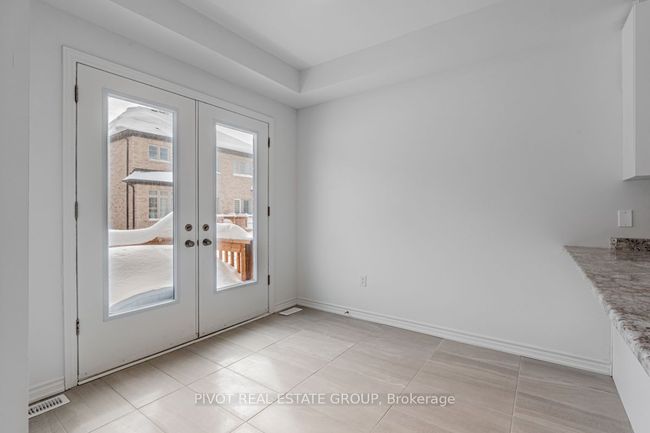 19 Daffodil Rd, House attached with 3 bedrooms, 3 bathrooms and 1 parking in Minesing ON | Image 21