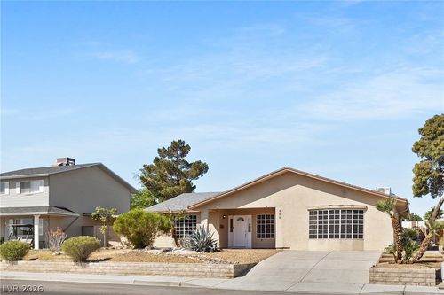 800 Vincent Way, Las Vegas, NV, 89145-6161 | Card Image