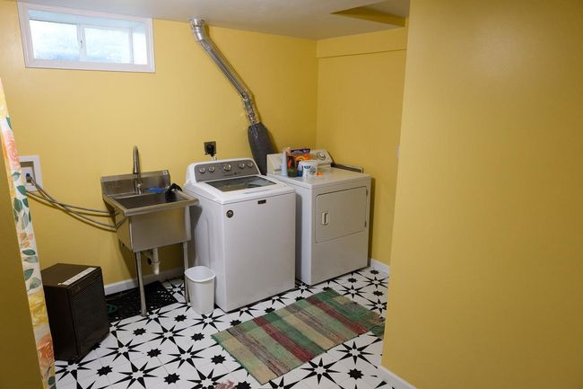 Laundry | Image 23