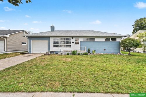 1332 Fairacres Dr, Fremont, NE, 68025-2731 | Card Image