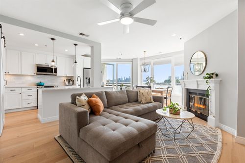 934936-600 Harbor Blvd, Weehawken, NJ, 07086-6746 | Card Image