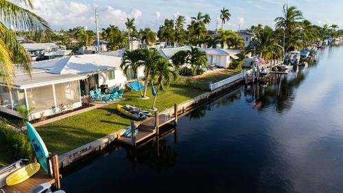 731 Se 5th Ave, Pompano Beach, FL, 33060-8105 | Card Image