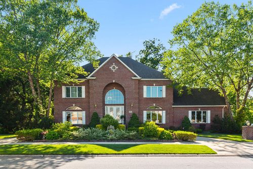7412 Forest Ridge Dr, Schererville, IN, 46375-3352 | Card Image