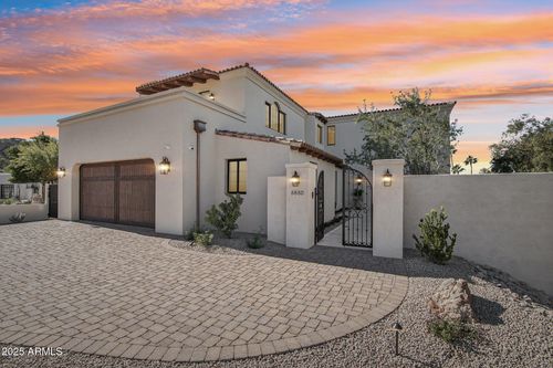 5830 N Echo Canyon Ln, Phoenix, AZ, 85018-1248 | Card Image