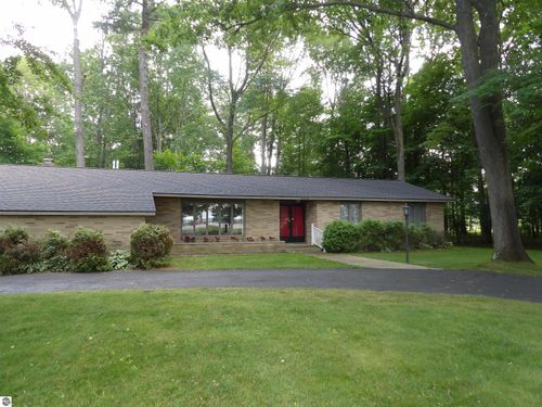 5314 E M-55, Cadillac, MI, 49601 | Card Image