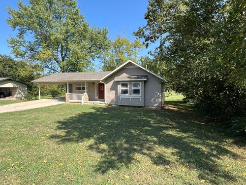 103 W 9th St, Willow Springs, MO, 65793-1019 | Card Image