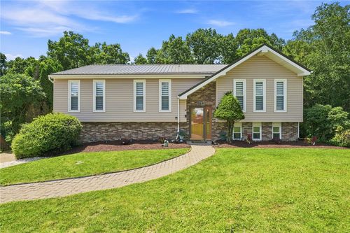 1737 Grove Crest Dr, Pittsburgh, PA, 15239-1145 | Card Image