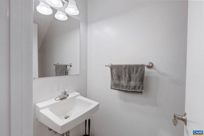 958 Sutton Ct, Townhouse with 2 bedrooms, 2 bathrooms and null parking in CHARLOTTESVILLE VA | Image 12