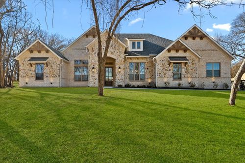 687 Bent Tree Ln, Weatherford, TX, 76085-3955 | Card Image