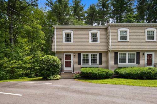 8 Pine Grove Rd, Exeter, NH, 03833-4718 | Card Image