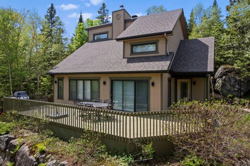 1592 Rue Des Geais-Bleus, Val David, QC, J0T2N0 | Card Image