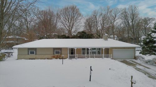 805 Kings Way, MAPLE BLUFF, WI, 53704 | Card Image