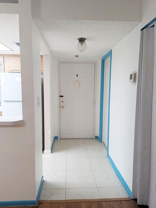 apt-411b-5550 Nw 44th St, Lauderhill, FL, 33319-6161 | Card Image