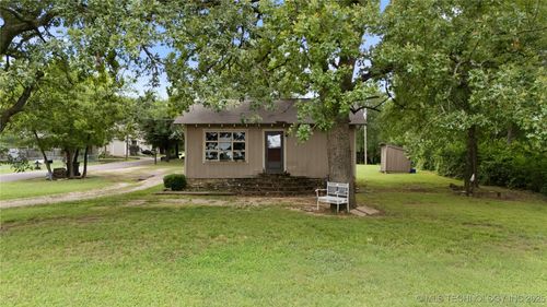 814 S Highland St, Ada, OK, 74820-8418 | Card Image