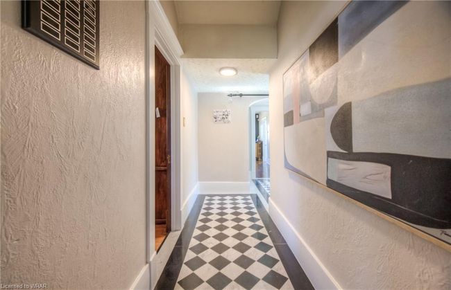 518 Bridgeport Rd E, House other with 6 bedrooms, 3 bathrooms and 22 parking in Kitchener ON | Image 23