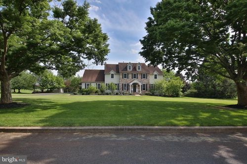 3901 Fountain Cir, FOUNTAINVILLE, PA, 18923-9641 | Card Image