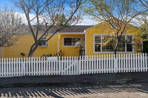 201 Triplett Drive, Cloverdale, CA, 95425 | Card Image