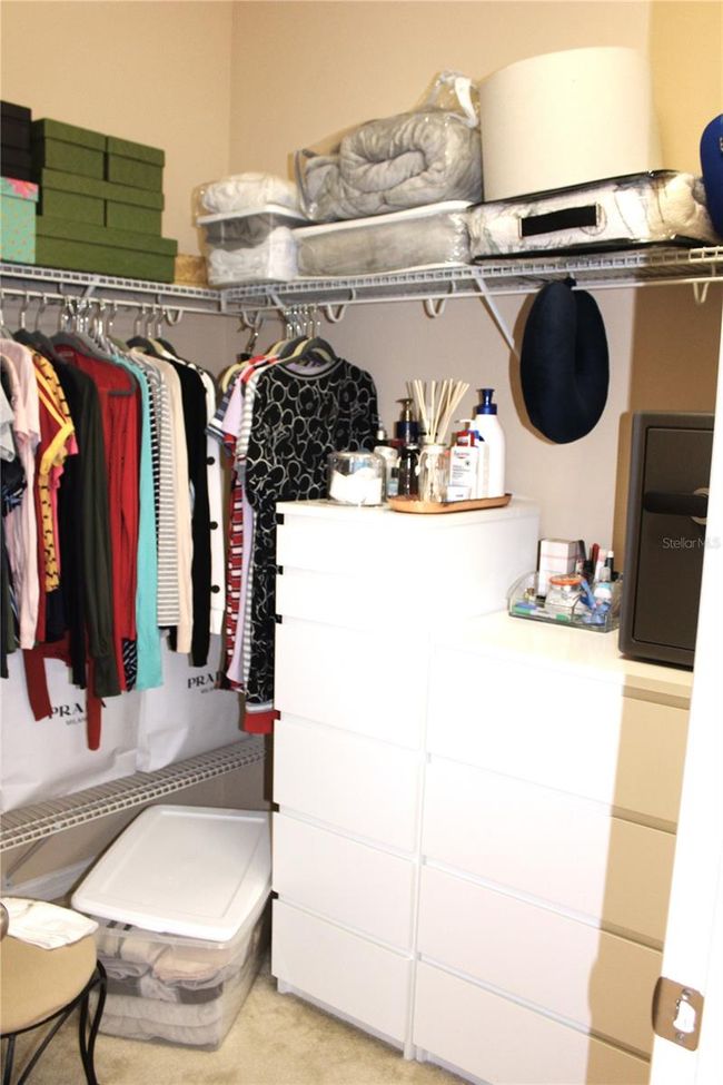 Walkin closet | Image 19