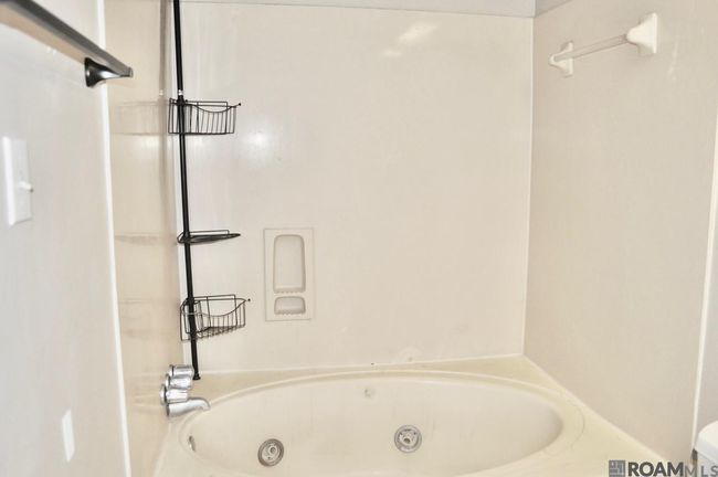 APT-7 - 5233 Butter Creek Ln, Condo with 1 bedrooms, 1 bathrooms and 1 parking in Baton Rouge LA | Image 10