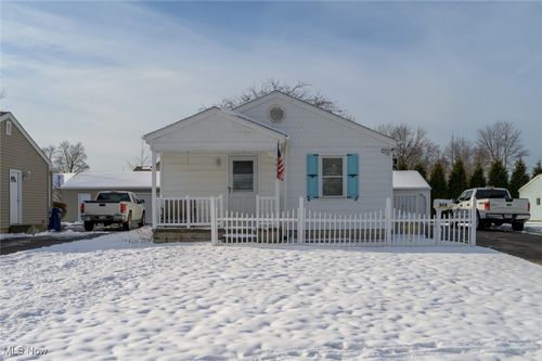 868 Saul Dr, Hubbard, OH, 44425-1257 | Card Image