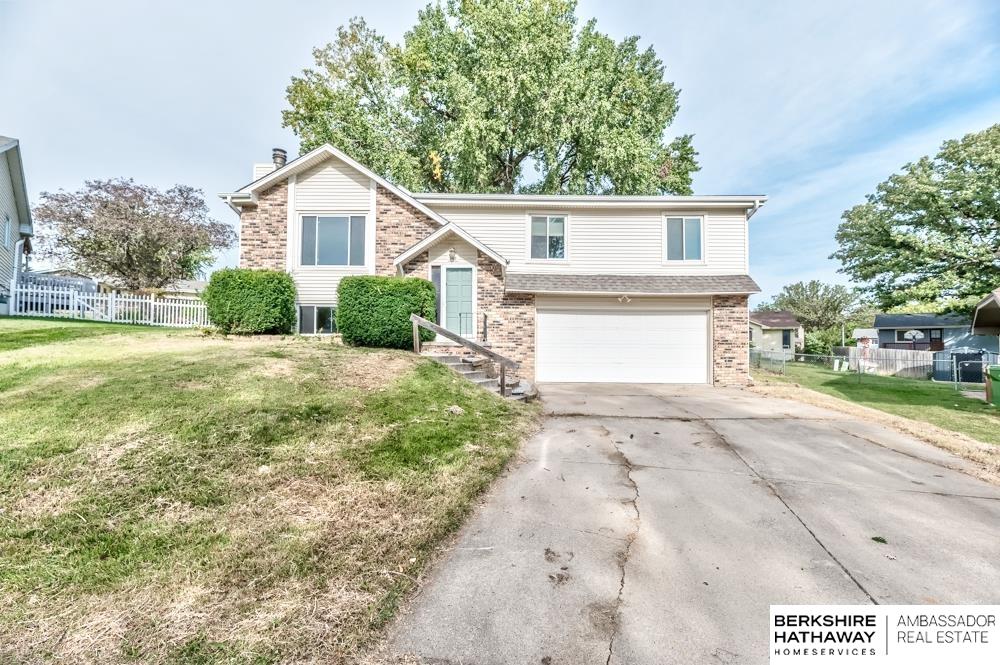 Ridgeview Cir, Bellevue, NE 68123