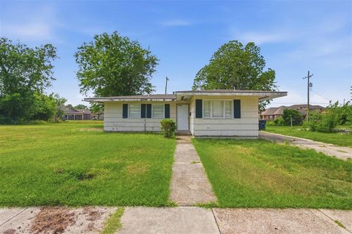 2334 S Roosevelt Street, Lake Charles, LA, 70607 | Card Image