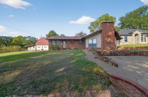 109 Maxine St, Mineola, TX, 75773-1011 | Card Image