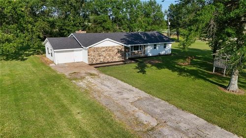 8910 K 39 Highway, Chanute, KS, 66720 | Card Image