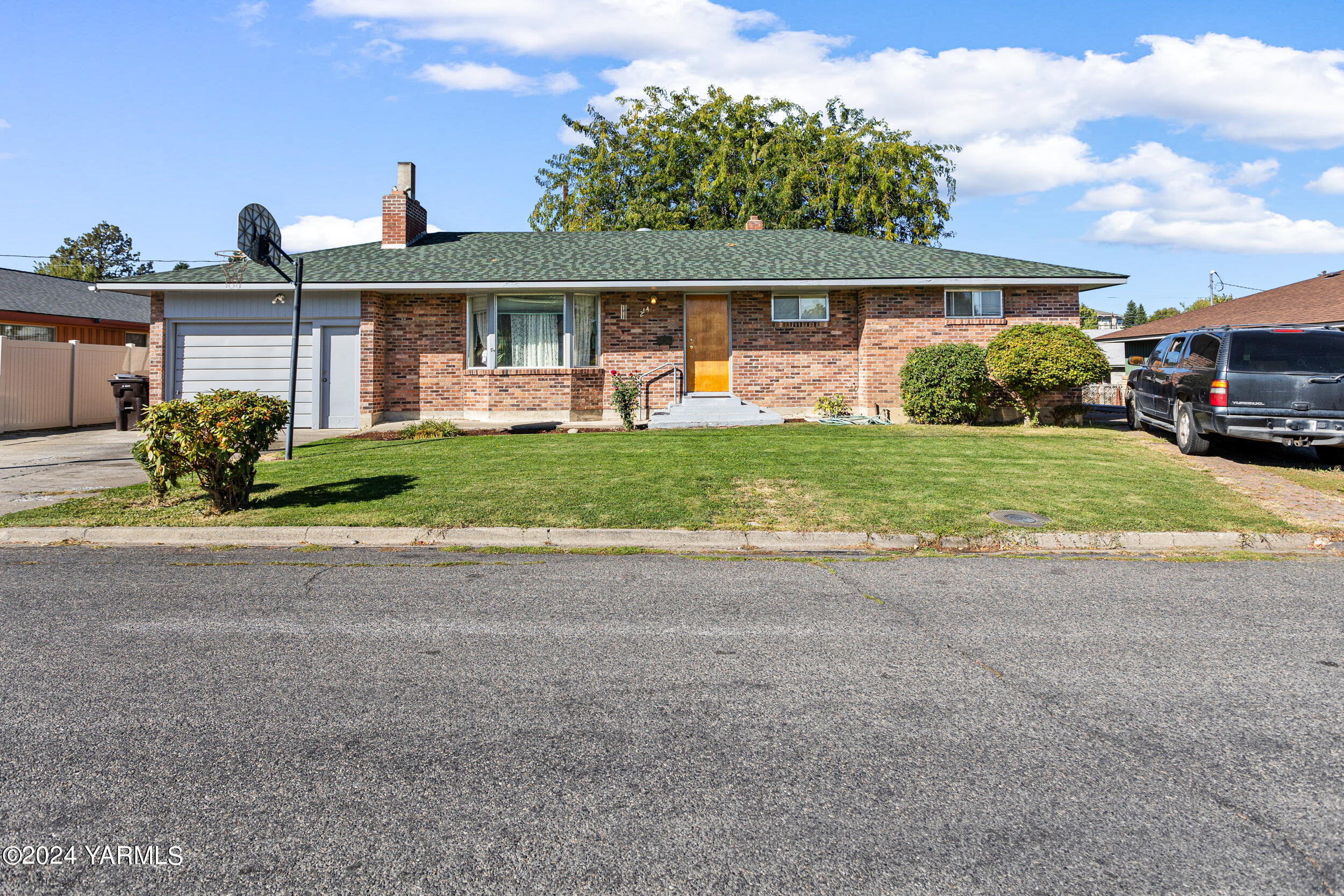 37th Ave, Yakima, WA 98902