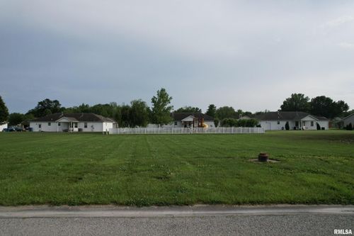 129 Creekview Dr, Damiansville, IL, 62215-1362 | Card Image