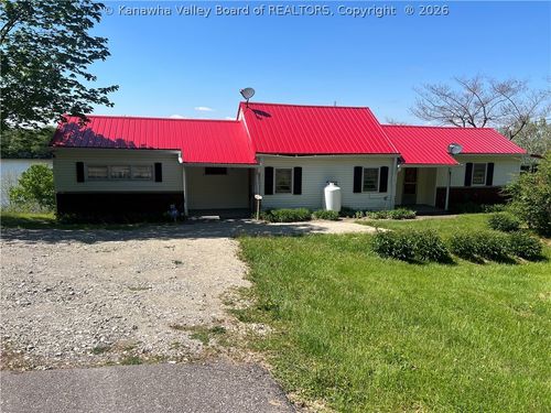 90 River Ln, Ravenswood, WV, 26164-9625 | Card Image