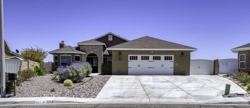 801 Emma Way, Ridgecrest, CA, 93555-8205 | Card Image