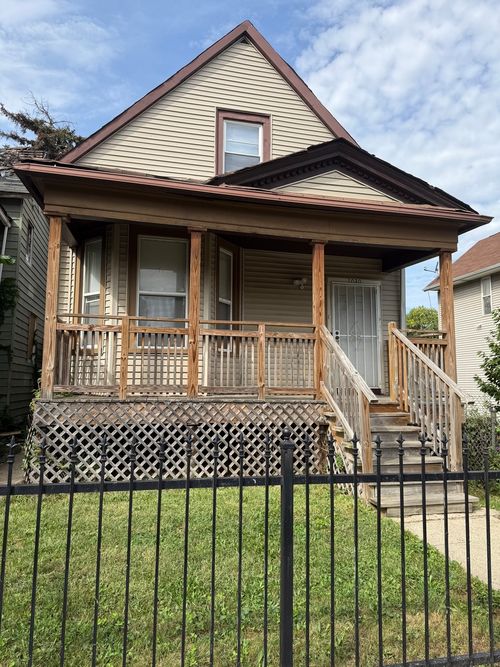 apt-2f-1030 Parkside Ave, Chicago, IL, 60651-2600 | Card Image