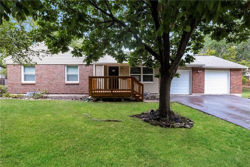 9505 Newton Ave, Kansas City, MO, 64134-1112 | Card Image